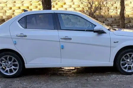 مزایده خودرو دنا، پلاس EF7 اتوماتیک توربو ساده