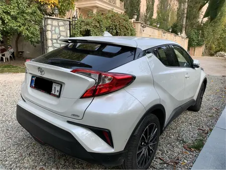 مزایده خودرو تویوتا، C-HR تمام چرخ محرک