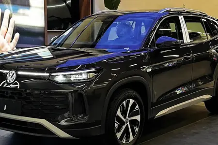 مزایده خودرو فولکس، تایرون L 1.5 لیتر توربو