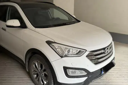 مزایده خودرو هیوندای، سانتافه 4 سیلندر دو دیفرانسیل