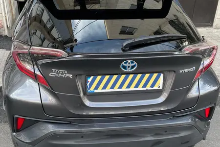 مزایده خودرو تویوتا، C-HR هیبرید 1.8 لیتر