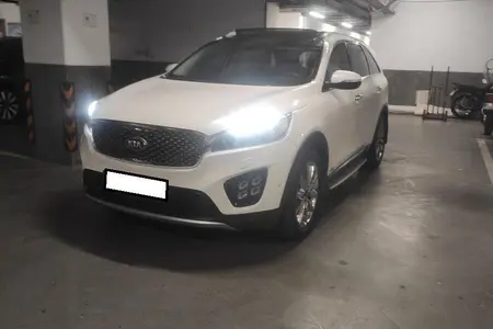 مزایده خودرو کیا، سورنتو 4 سیلندر GT لاین