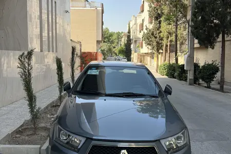 مزایده خودرو دنا، پلاس EF7 اتوماتیک توربو ساده