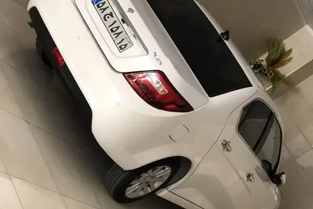 مزایده خودرو دنا، پلاس EF7P 6 دنده