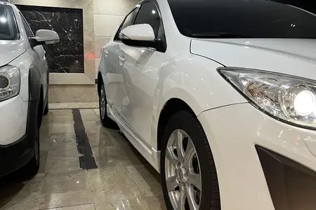 مزایده خودرو مزدا، 3 نیو هاچ بک تیپ3