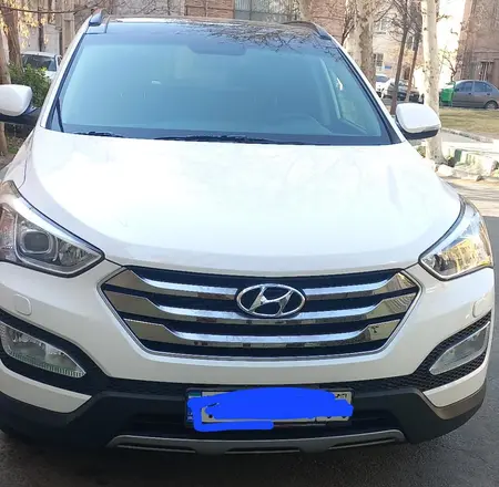 مزایده خودرو هیوندای، سانتافه 4 سیلندر دو دیفرانسیل