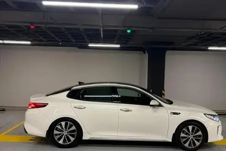 مزایده خودرو کیا، اپتیما 4 سیلندر GT لاین