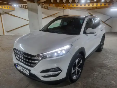 مزایده خودرو هیوندای، توسان 2.0 لیتر دو دیفرانسیل