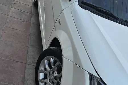 مزایده خودرو دنا، پلاس EF7 اتوماتیک توربو آپشنال