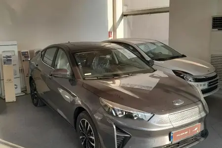 مزایده خودرو کی ام سی، eJ7 پلاس