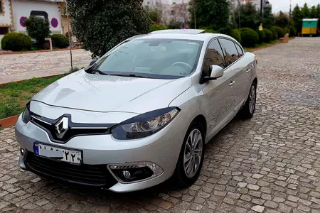 مزایده خودرو رنو، فلوئنس E4