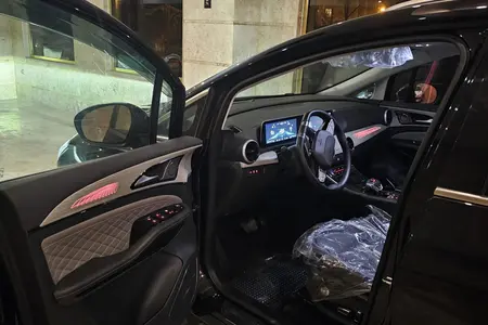 مزایده خودرو فردا، سوبا M4 اتوماتیک