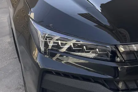 مزایده خودرو کی ام سی، eJ7 پلاس