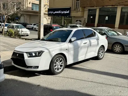 مزایده خودرو دنا، پلاس EF7 اتوماتیک توربو ساده