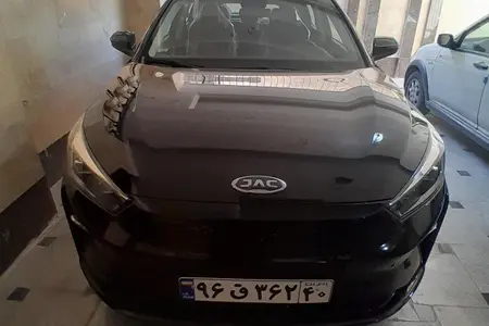 مزایده خودرو کی ام سی، eJ7 پلاس