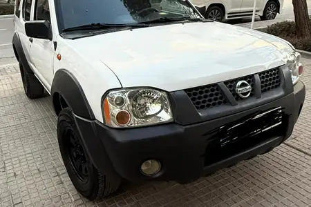 مزایده خودرو نیسان، رونیز دنده ای