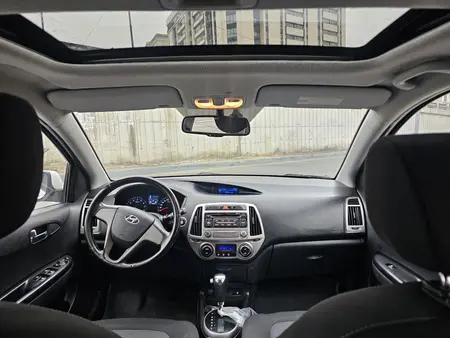 مزایده خودرو هیوندای، i20 اتوماتیک
