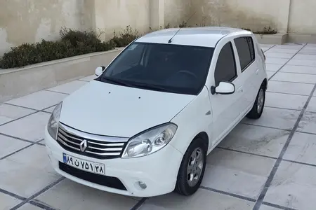مزایده خودرو رنو، ساندرو اتوماتیک