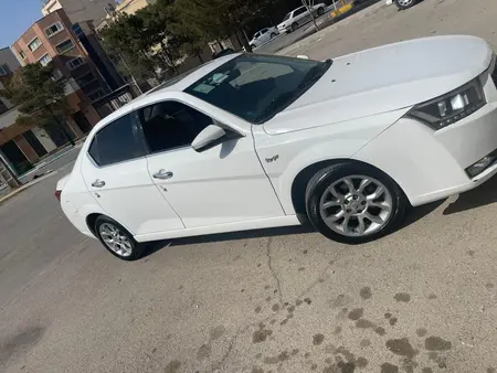مزایده خودرو دنا، پلاس EF7 اتوماتیک توربو ساده
