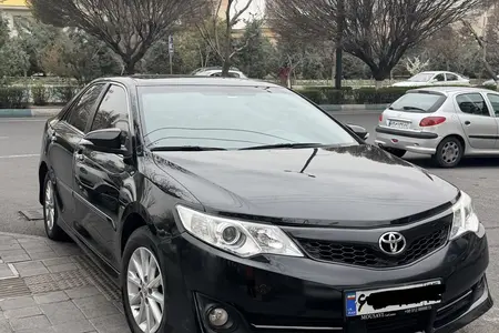 مزایده خودرو تویوتا، کمری GLX