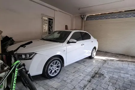 مزایده خودرو دنا، پلاس EF7 اتوماتیک توربو آپشنال
