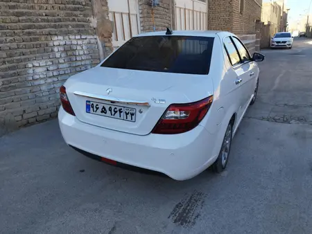 مزایده خودرو دنا، پلاس EF7 اتوماتیک توربو ساده