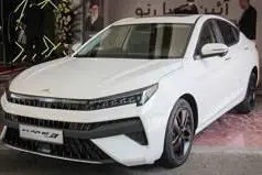 مزایده خودرو کی ام سی، J7 اتوماتیک