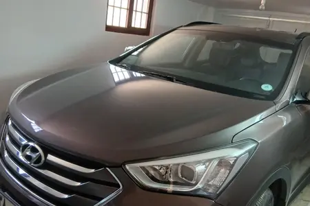 مزایده خودرو هیوندای، سانتافه 4 سیلندر تک دیفرانسیل