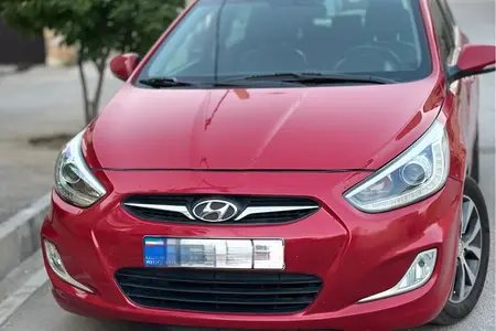 مزایده خودرو هیوندای، اکسنت 1.6 لیتر بلو