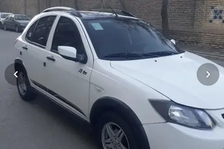 مزایده خودرو کوییک، دنده ای R دنده ای