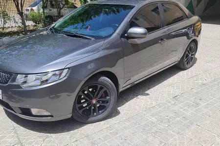 مزایده خودرو کیا، سراتو 2.0 لیتر اتوماتیک