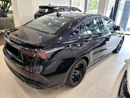 مزایده خودرو فونیکس، آریزو 6 جی تی (Z6 GT) اکسلنت