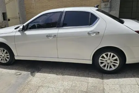 مزایده خودرو دنا، پلاس EF7 5 دنده ساده