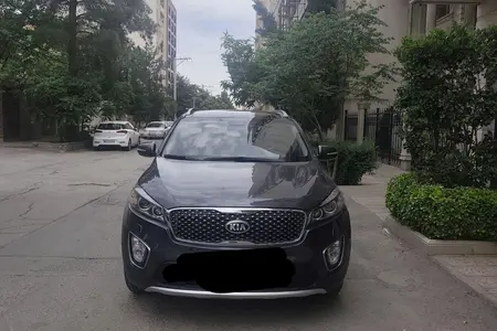مزایده خودرو کیا، سورنتو 4 سیلندر ساده