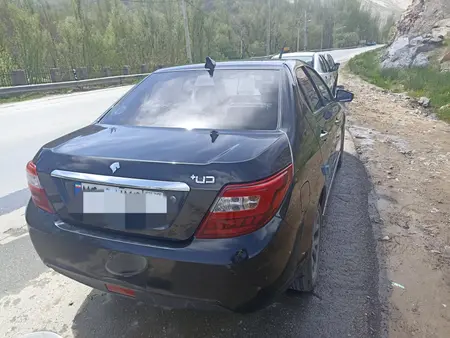 مزایده خودرو دنا، پلاس EF7 اتوماتیک توربو ساده