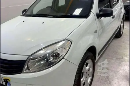 مزایده خودرو رنو، ساندرو اتوماتیک
