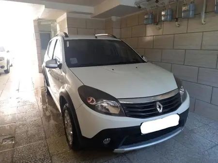 مزایده خودرو رنو، ساندرو استپ وی اتوماتیک