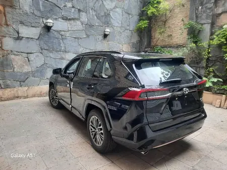 مزایده خودرو تویوتا، وایلدلندر 2.0 لیتر AWD لاکچری پلاس