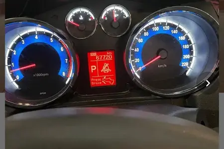 مزایده خودرو دنا، پلاس EF7 اتوماتیک توربو ساده