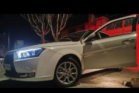 مزایده خودرو دنا، پلاس EF7P 6 دنده