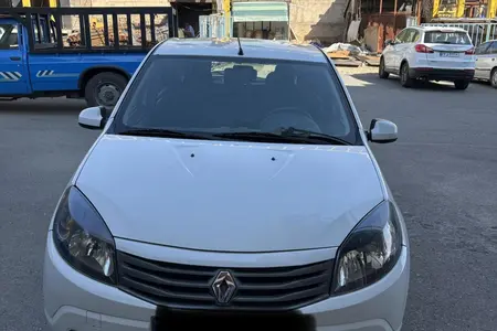 مزایده خودرو رنو، ساندرو اتوماتیک