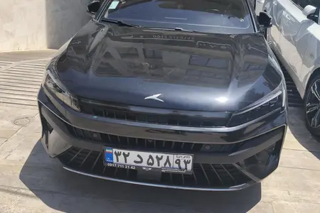 مزایده خودرو کی ام سی، J7 اتوماتیک