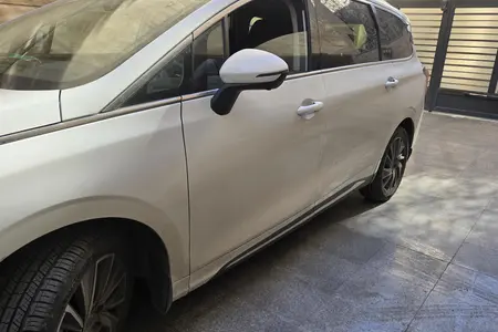 مزایده خودرو فردا، سوبا M4 اتوماتیک