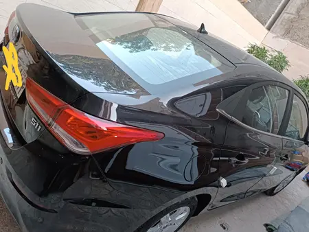 مزایده خودرو فردا، 511 اتوماتیک