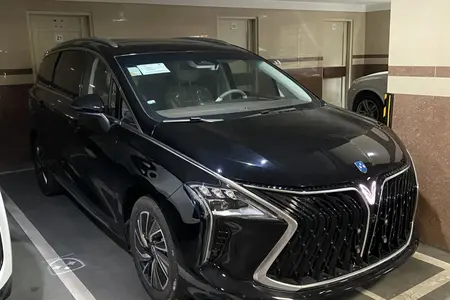 مزایده خودرو فردا، سوبا M4 اتوماتیک