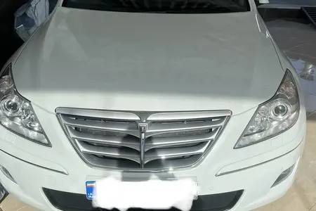 مزایده خودرو هیوندای، جنسیس اتوماتیک