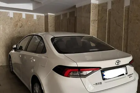 مزایده خودرو تویوتا، کرولا هیبرید 1.8 لیتر الیت