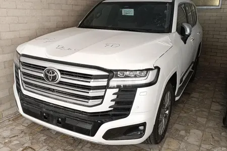 مزایده خودرو تویوتا، لندکروز چهار در 6 سیلندر 3.4 توربو VXR