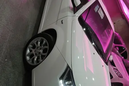 مزایده خودرو دنا، پلاس EF7 اتوماتیک توربو آپشنال