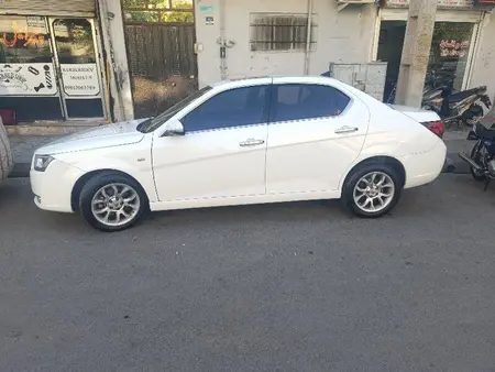 مزایده خودرو دنا، پلاس EF7 اتوماتیک توربو ساده